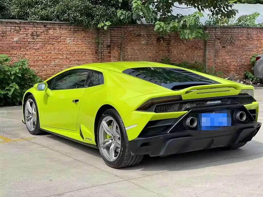 Lamborghini Huracán 2021