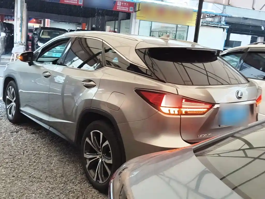 Lexus RX 2020