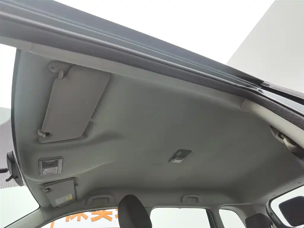 Suzuki Vitara 2017 — фото 14