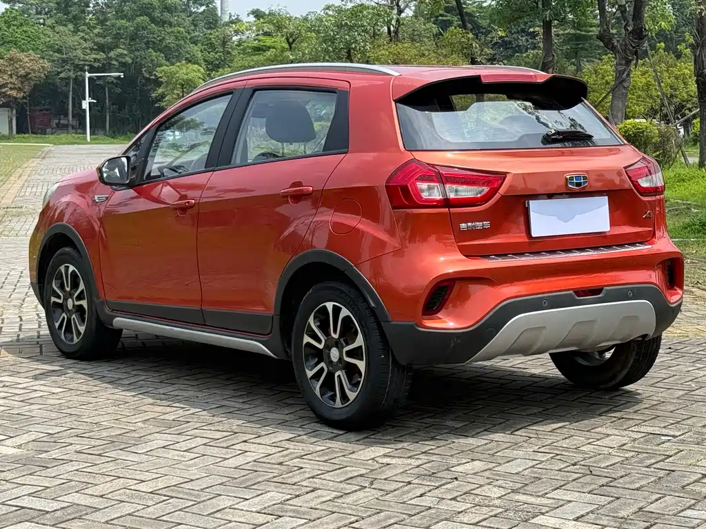 Geely Vision X3 2018 — фото 11