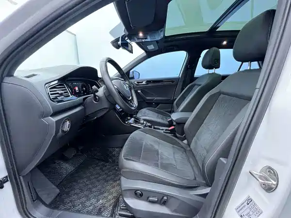 Volkswagen T-Roc 2021