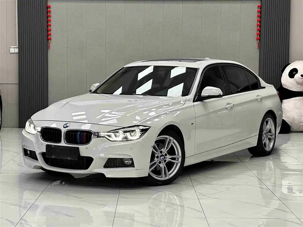 BMW 3 Series 2019 — фото 1