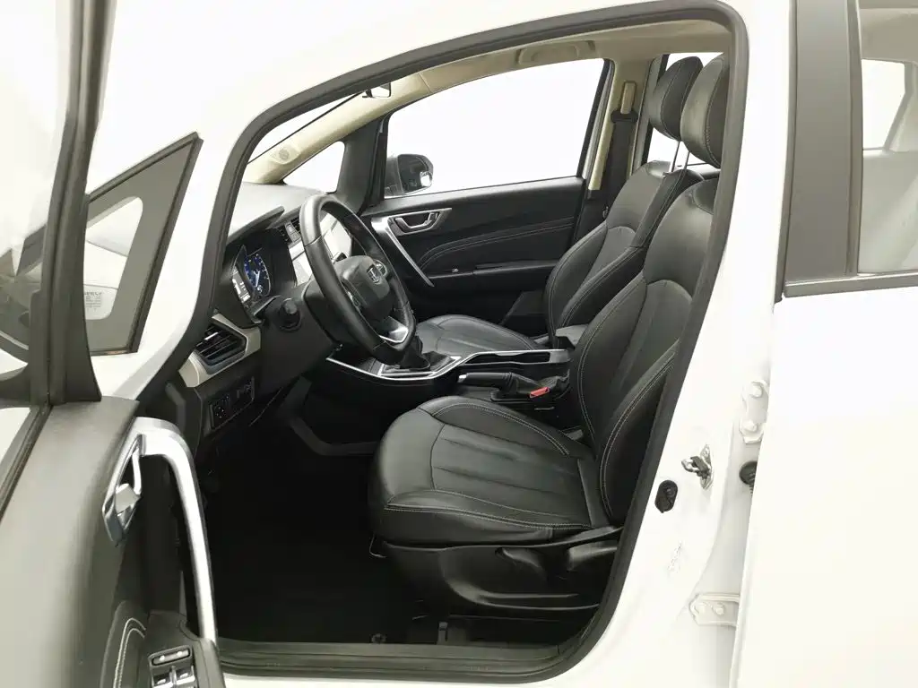 Geely Vision X3 2020 — фото 10