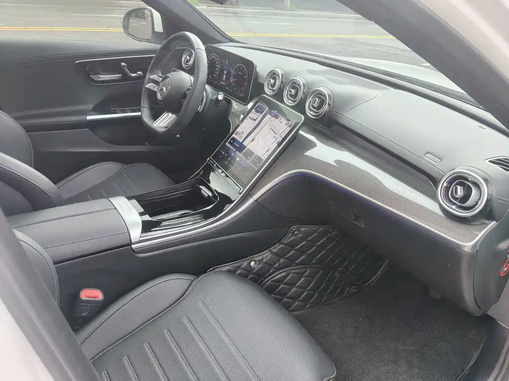 Mercedes-Benz C-Class 2023 — фото 14