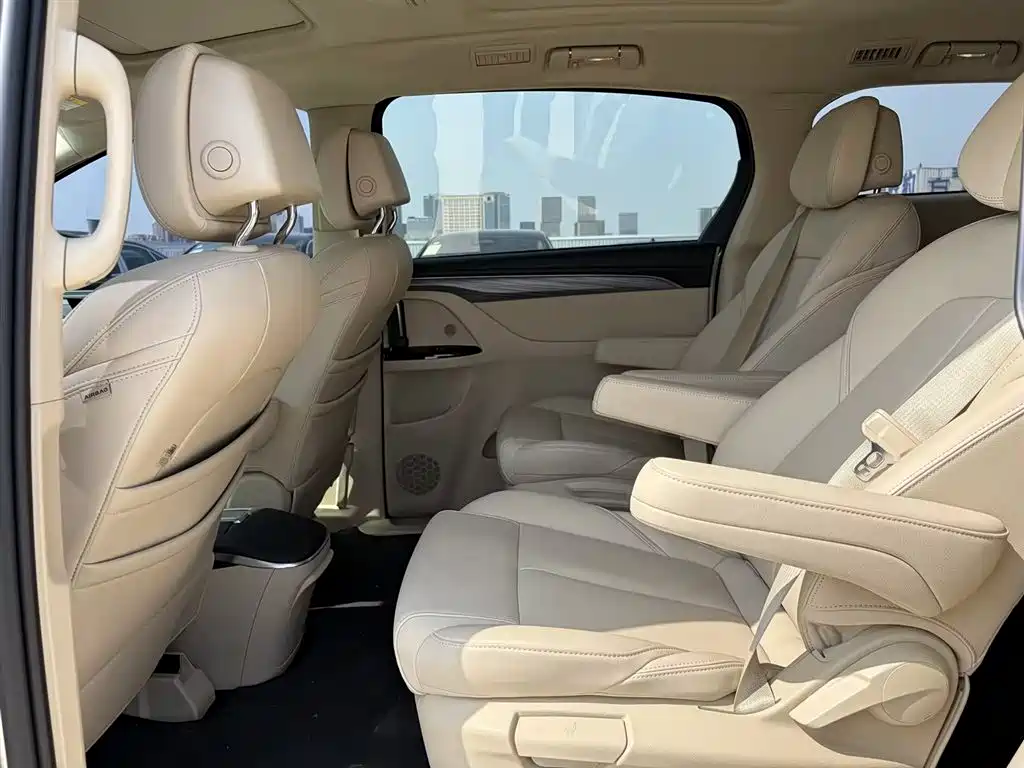 Buick GL8 Hybrid 2025 — фото 12