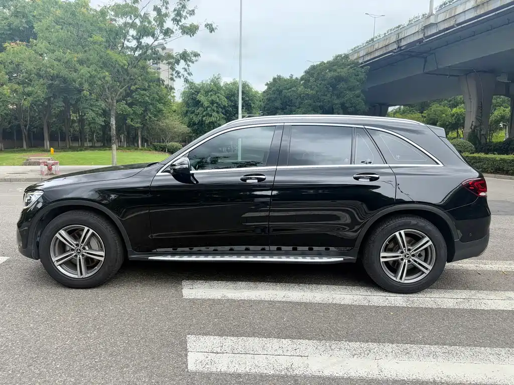 Mercedes-Benz GLC 2021