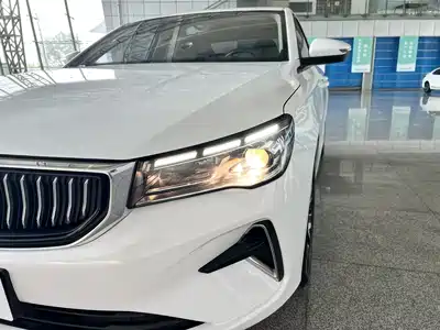 Geely Emgrand 2023