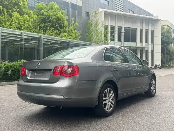 Volkswagen Sagitar 2011