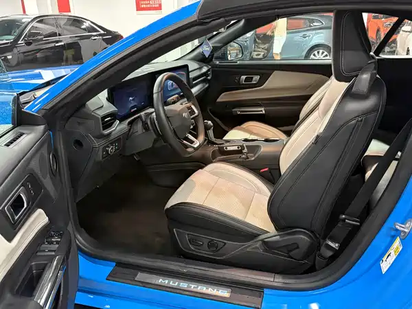 Ford Mustang 2024