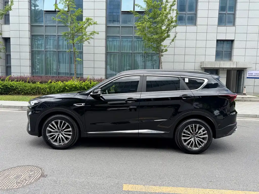 Jetour Jietu X70 PLUS 2025