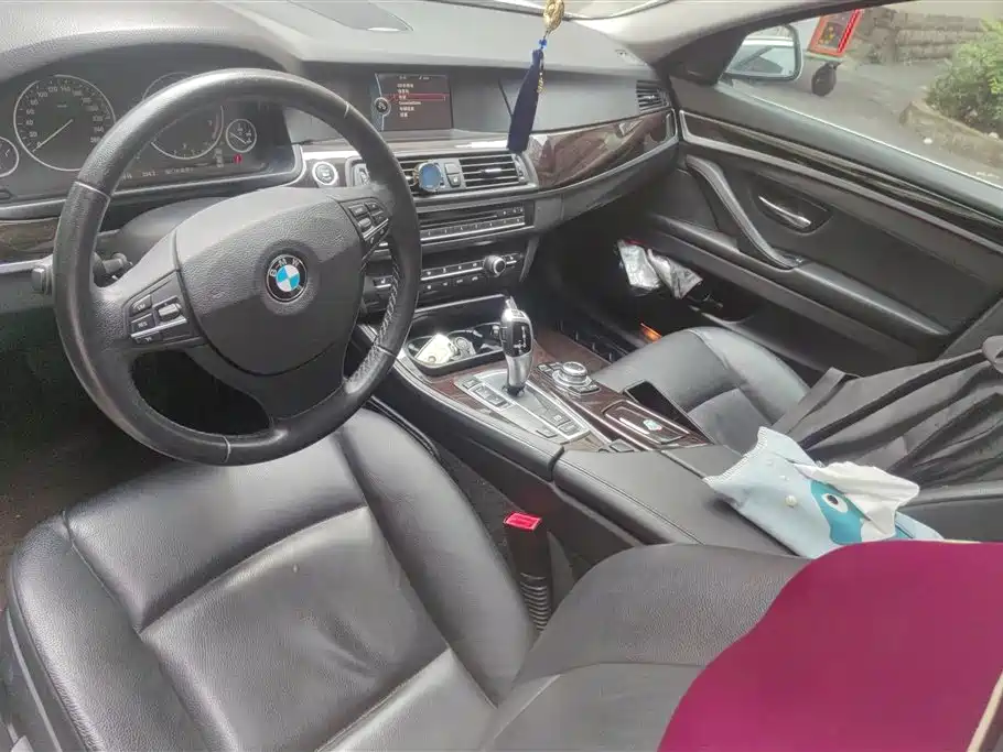 BMW 5 Series 2013 — фото 12
