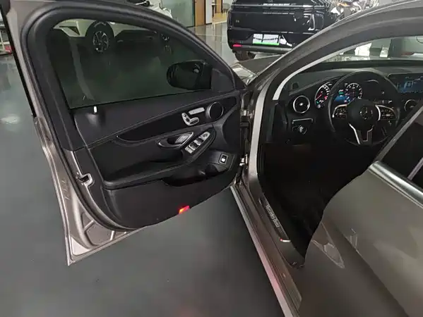 Mercedes-Benz C-Class 2019