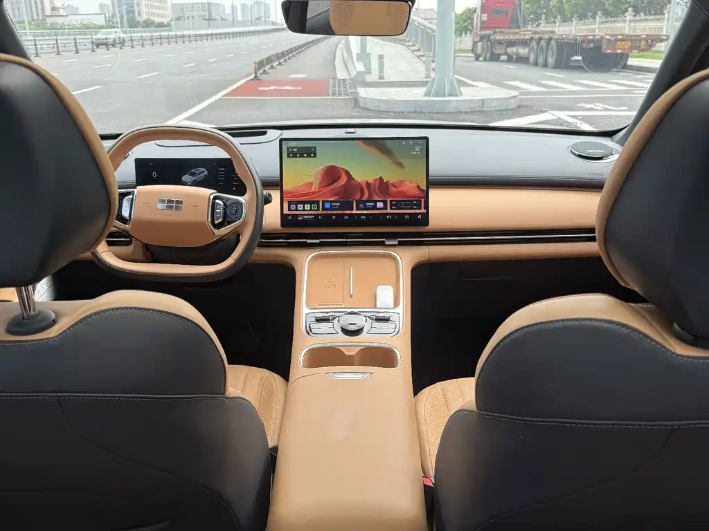 Geely Galaxy Starship 7 2025 — фото 11