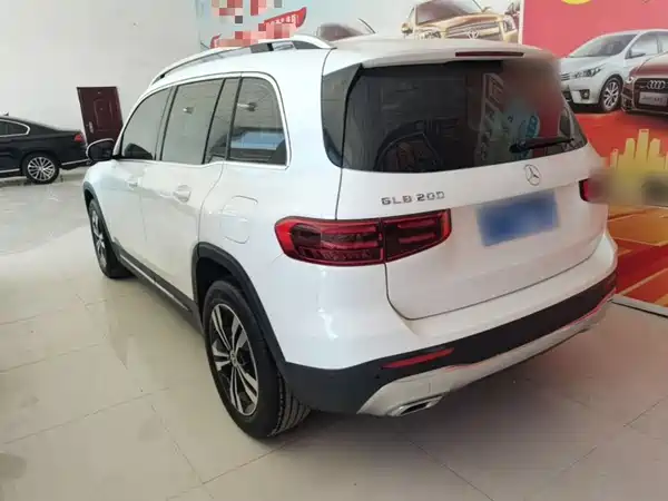 Mercedes-Benz GLB 2024