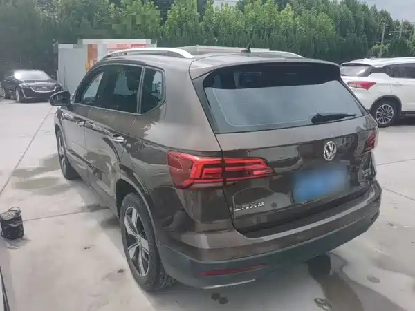 Volkswagen Tharu 2020