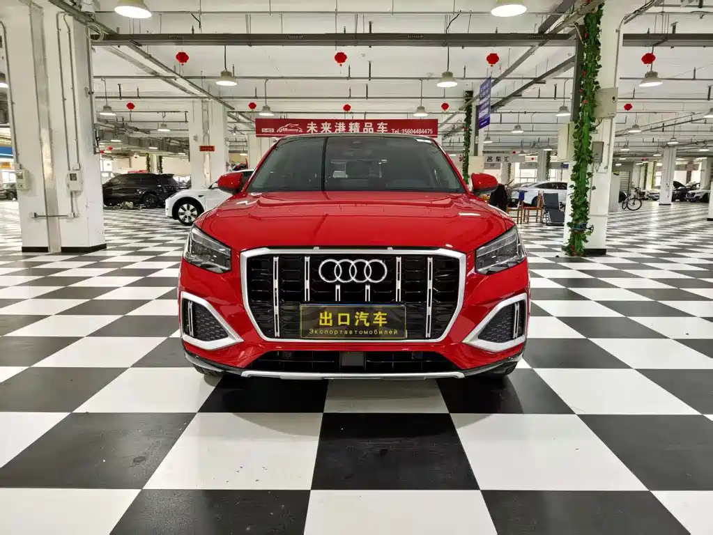 Audi Q2L 2022 — фото 2