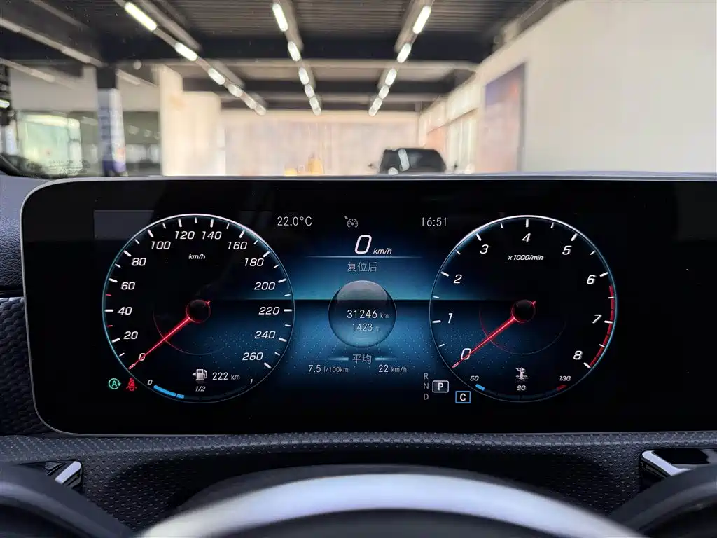 Mercedes-Benz A-Class 2020 — фото 10