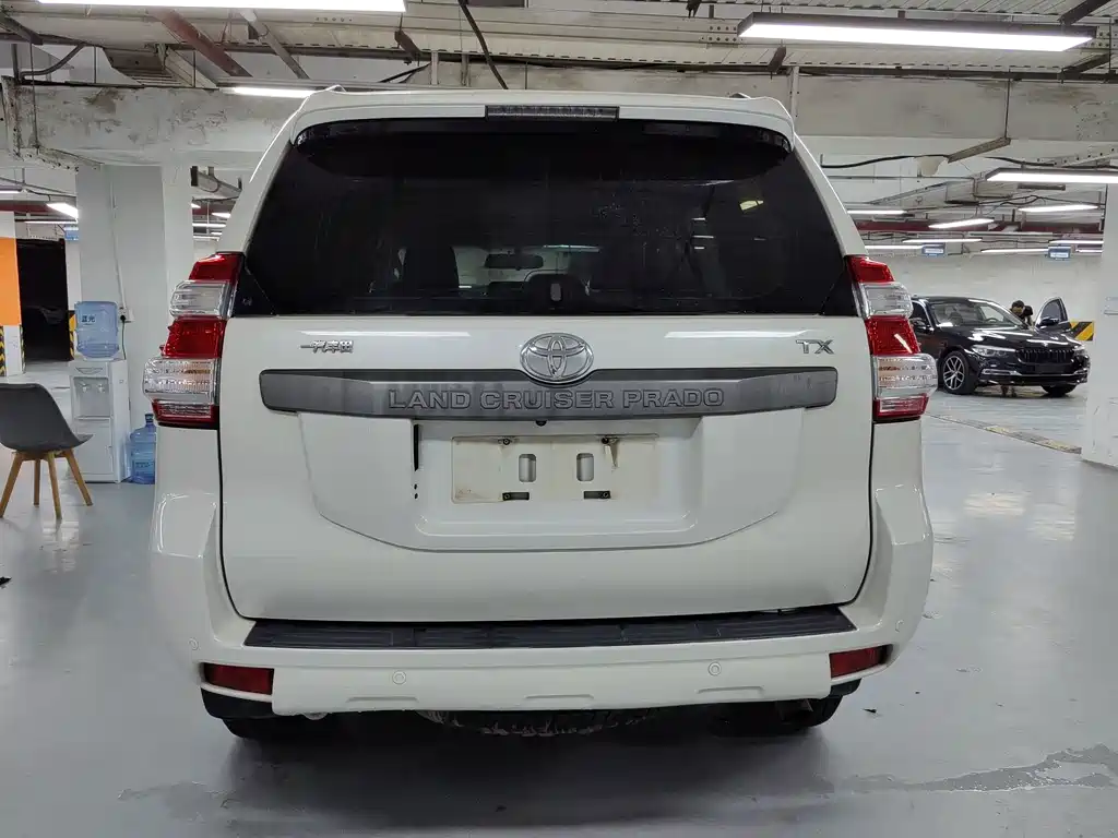Toyota Prado 2016 — фото 16