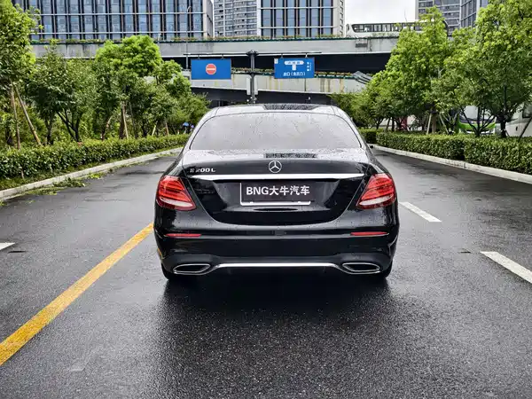 Mercedes-Benz E-Class 2018
