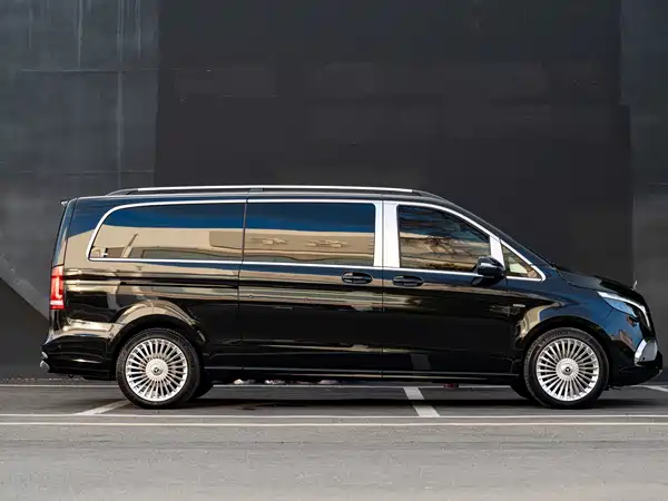 Mercedes-Benz V-Class 2024