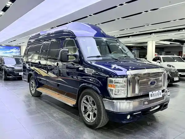 Ford E350 2011