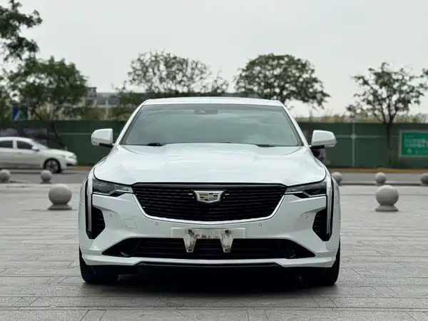 Cadillac CT4 2021