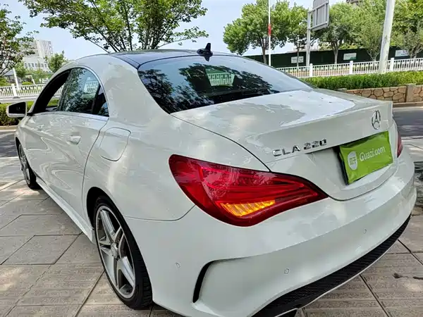 Mercedes-Benz CLA 2015