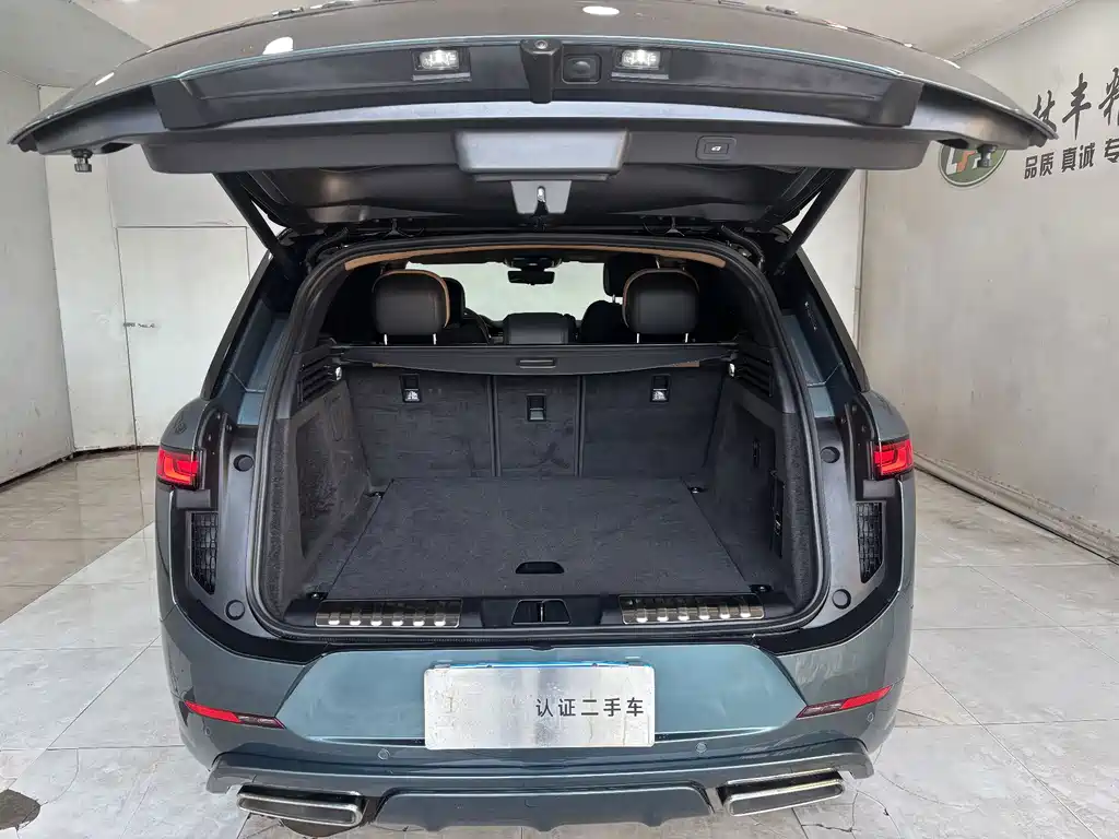 Land Rover Range Rover Sport 2024 — фото 29