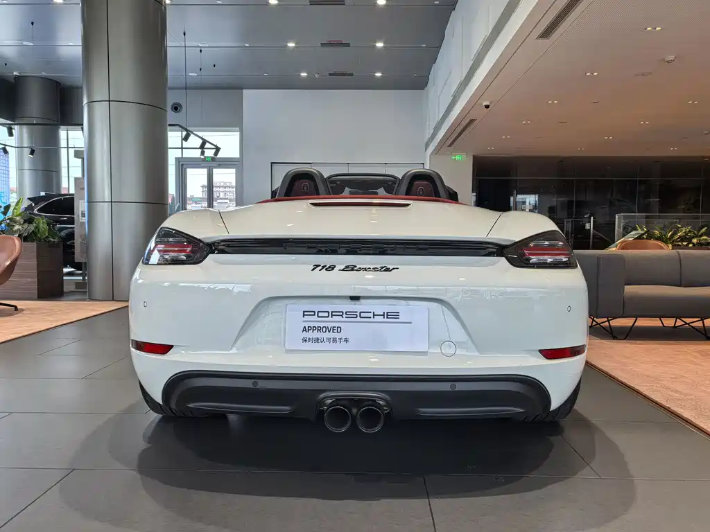 Porsche 718 2024 — фото 10