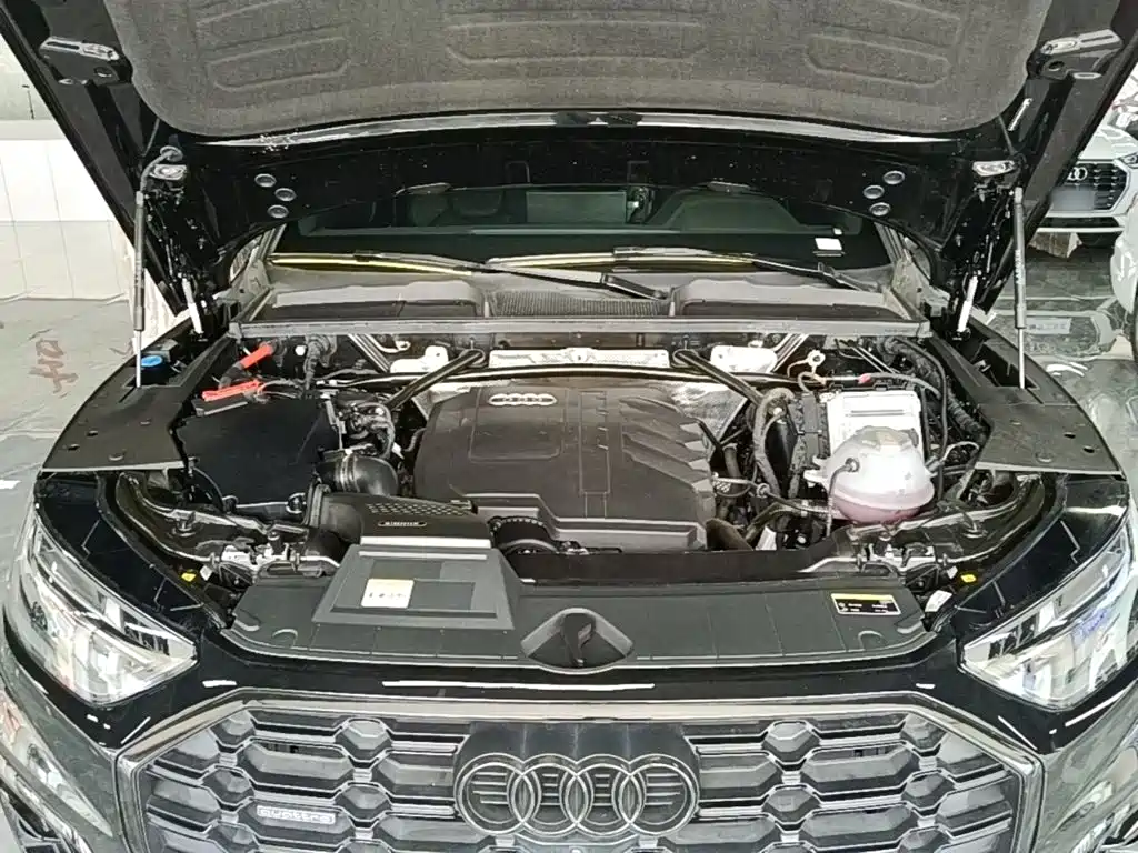 Audi Q5L 2025 — фото 20