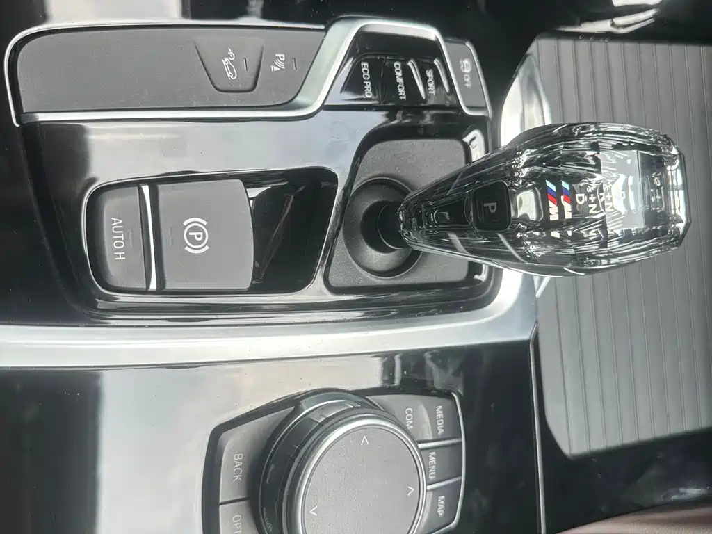 BMW X4 2021 — фото 7