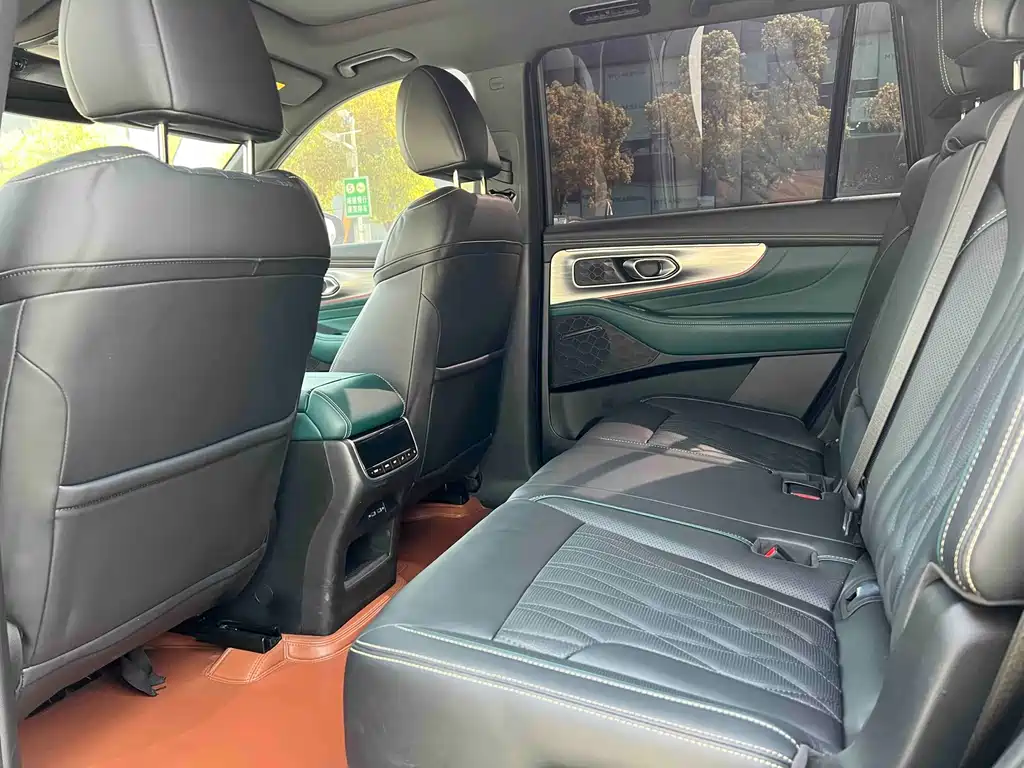 GAC Motor Trumpchi GS8 2022 — фото 12