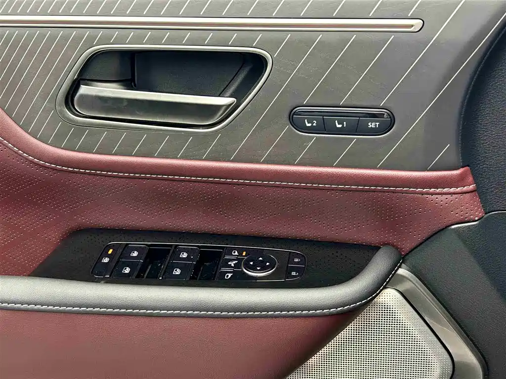 Infiniti QX80 2025 — фото 18