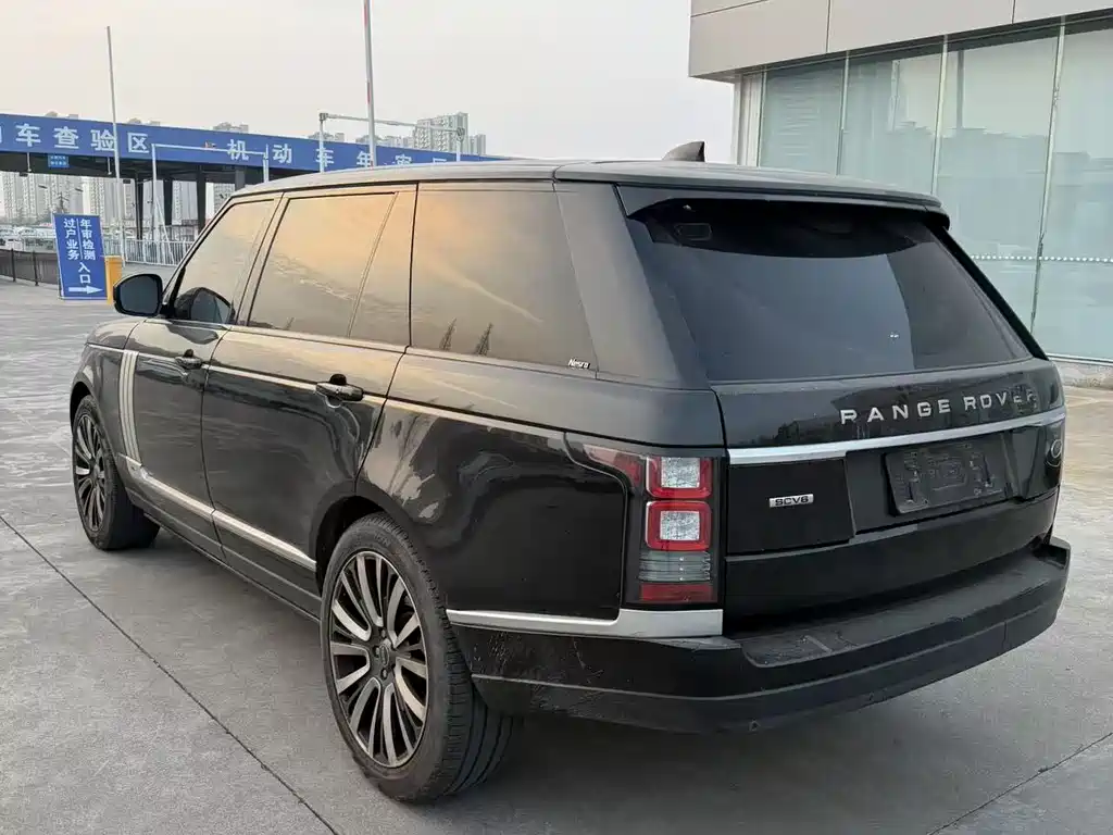 Land Rover Range Rover 2018 — фото 8