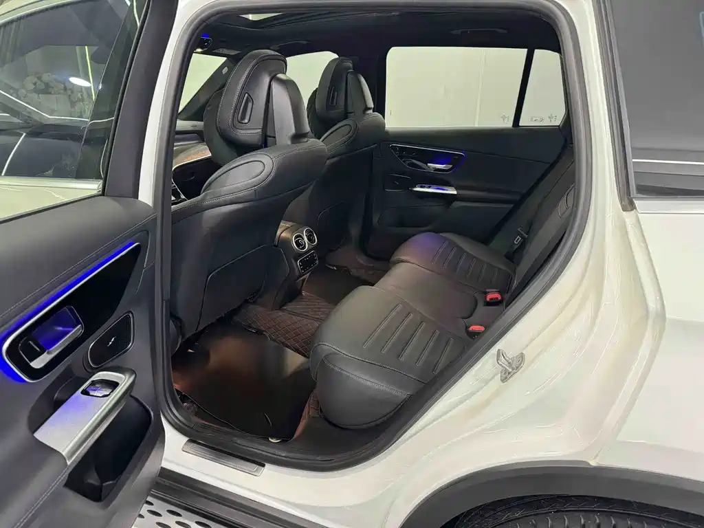 Mercedes-Benz GLC 2024