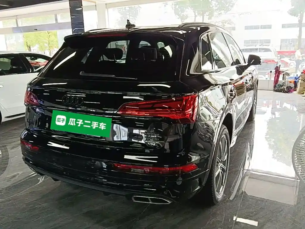 Audi Q5L 2025 — фото 7