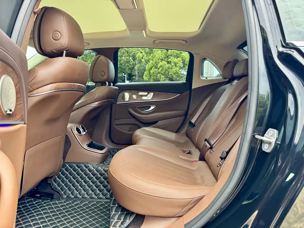 Mercedes-Benz E-Class 2023