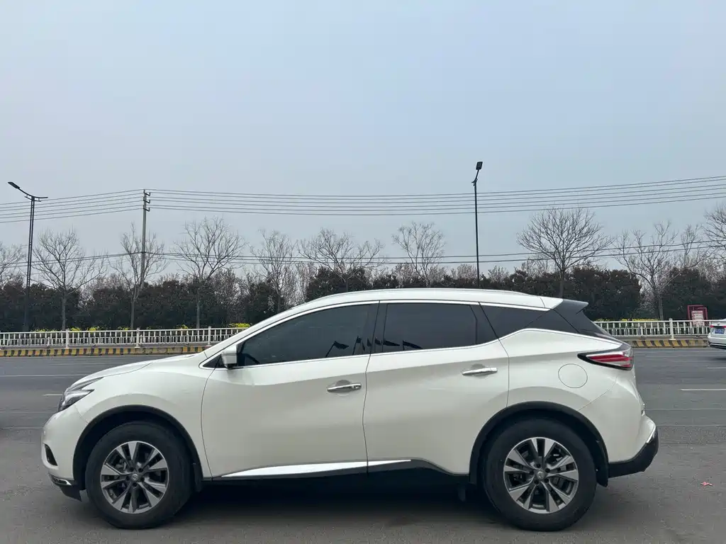 Toyota RAV4 2019 — фото 2