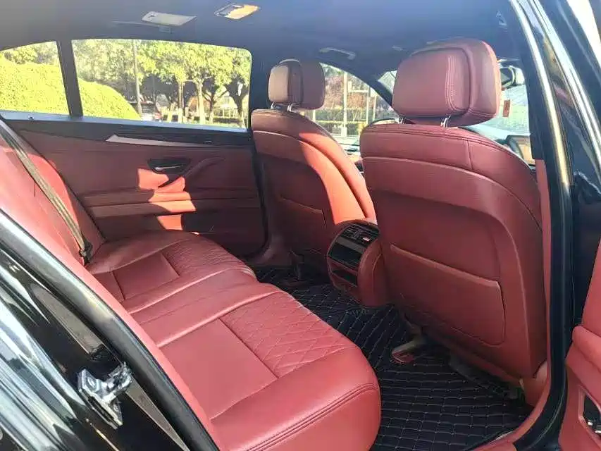 BMW 5 Series 2011