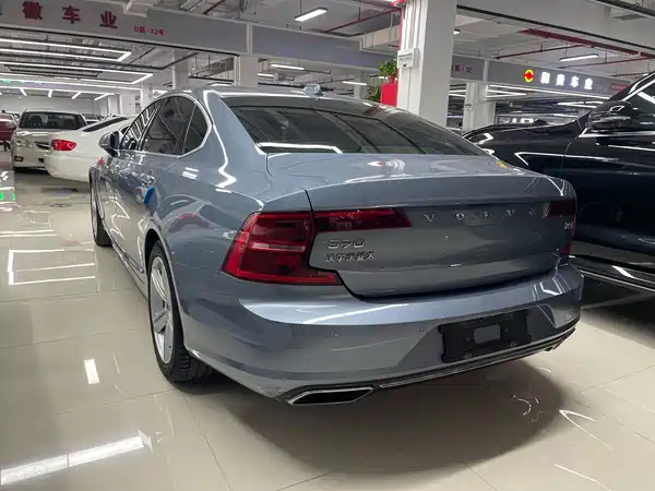 Volvo S90 2019