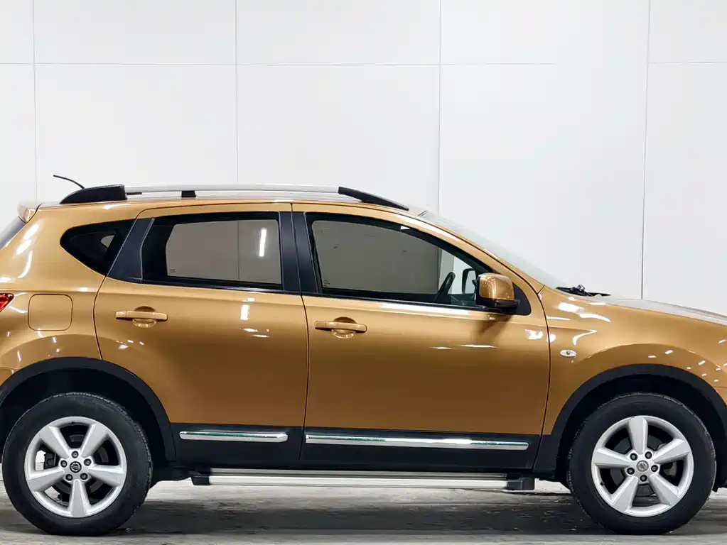 Nissan Qashqai 2012 — фото 8