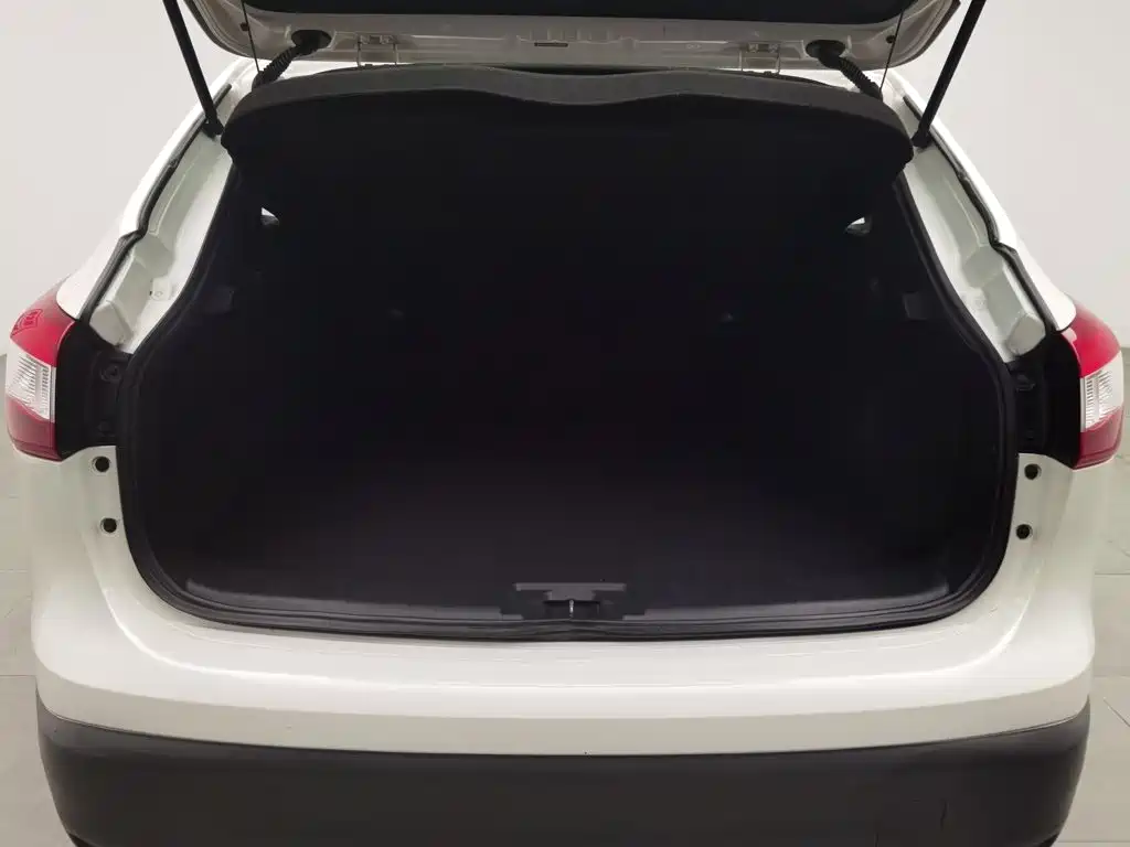 Nissan Qashqai 2017 — фото 16