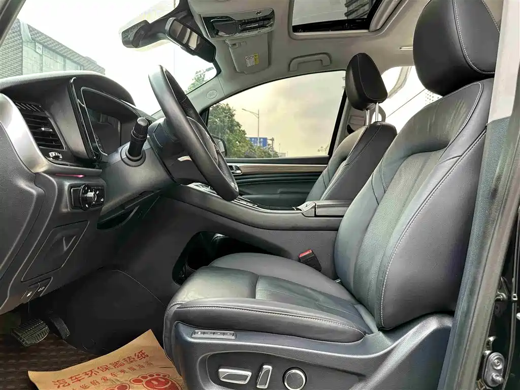 GAC Motor Trumpchi M8 2022 — фото 4