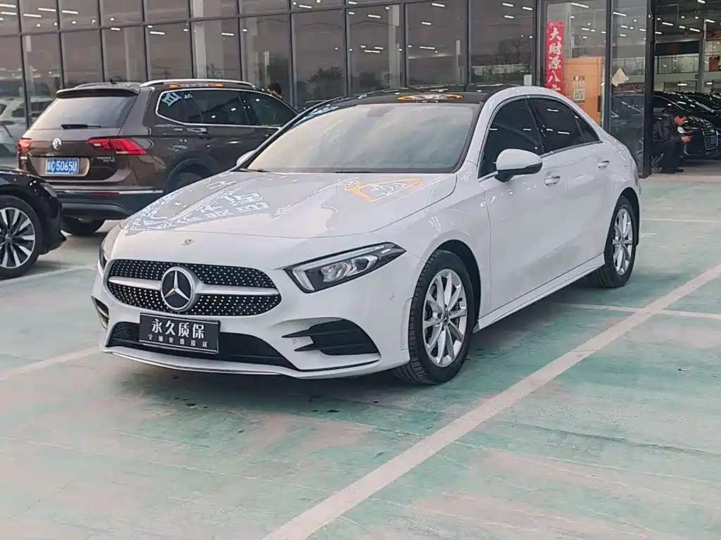Mercedes-Benz A-Class 2021 — фото 1