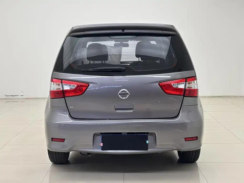 Nissan Livina 2015 — фото 4