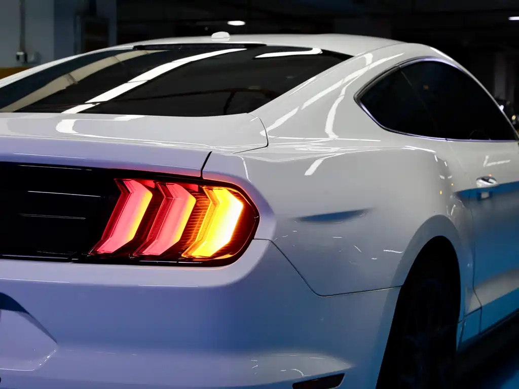 Ford Mustang 2020 — фото 5