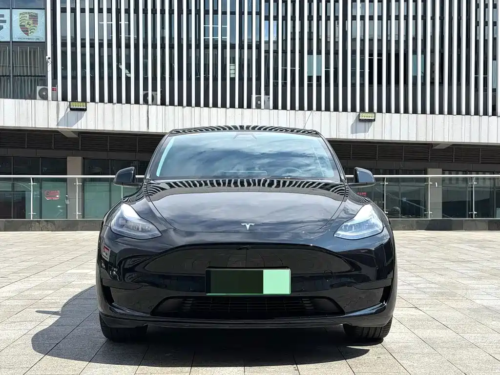 Tesla Model Y 2022 — фото 3