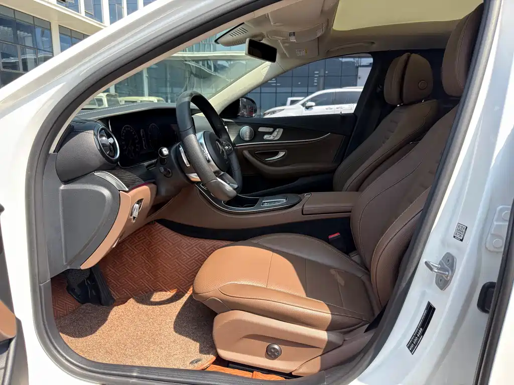 Mercedes-Benz E-Class 2019 — фото 4
