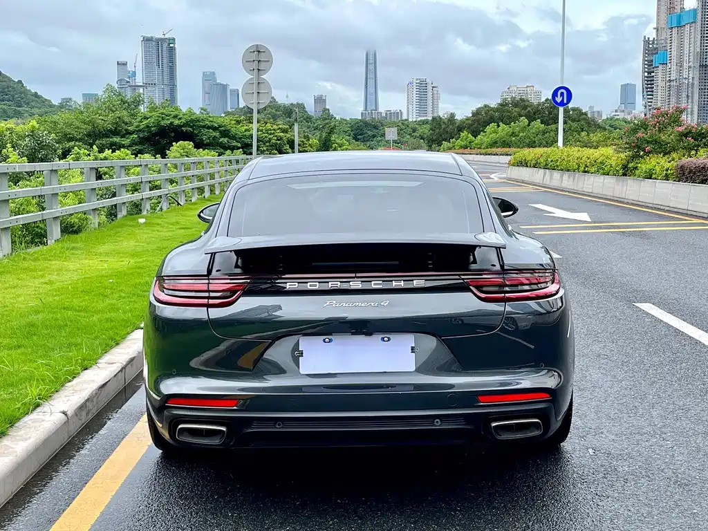 Porsche Panamera 2019 — фото 5