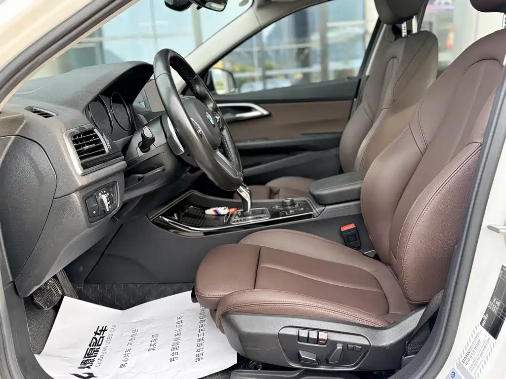 BMW 1 Series 2020 — фото 13